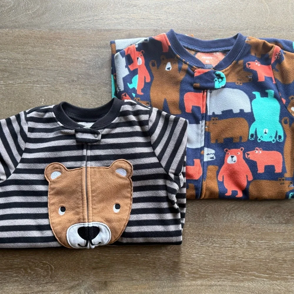 🐻 2/$25 • Carter's | Bundle • Cute Bear Print Onesie Fleece Jammies • 3T/4T